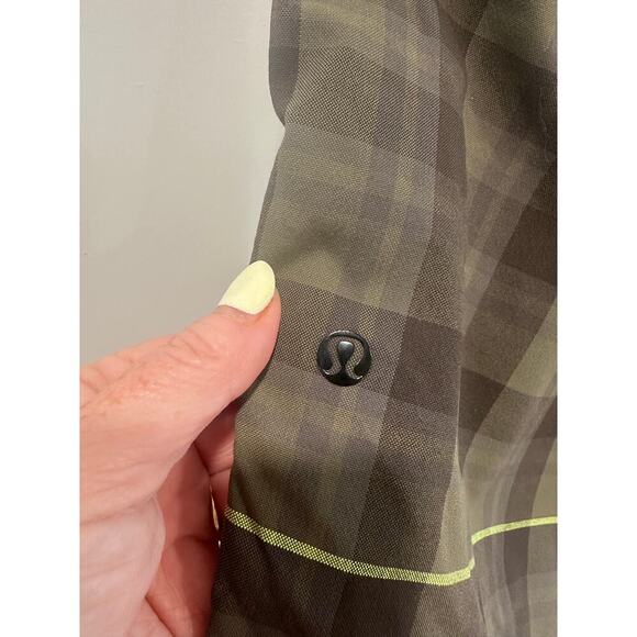 Lululemon Kahura Shorts Size 32 - Picture 6 of 7